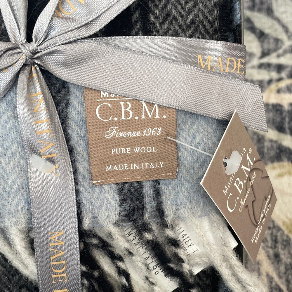C.B.M. Made in Italy Wool Scarf - Blue & Black Plaid Scarf NWT - Picture 10 of 11